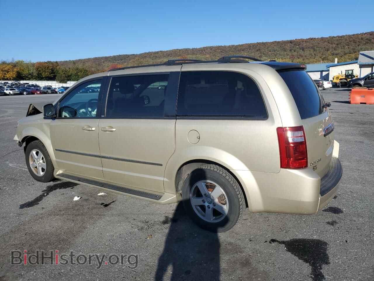 2010 DODGE CARAVAN - VIN: 2D4RN5D1XAR282442 - Photo 2