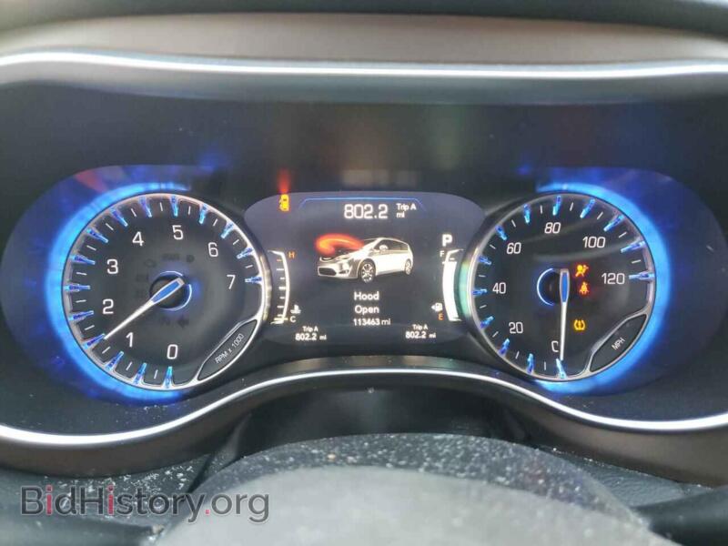 2017 Chrysler PACIFICA (VIN 2C4RC1EG3HR572613) — photo 9 of 13