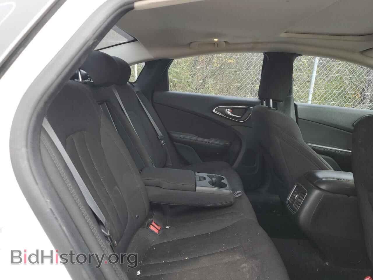 2015 CHRYSLER 200 - VIN: 1C3CCCAB0FN560185 - Фото 10