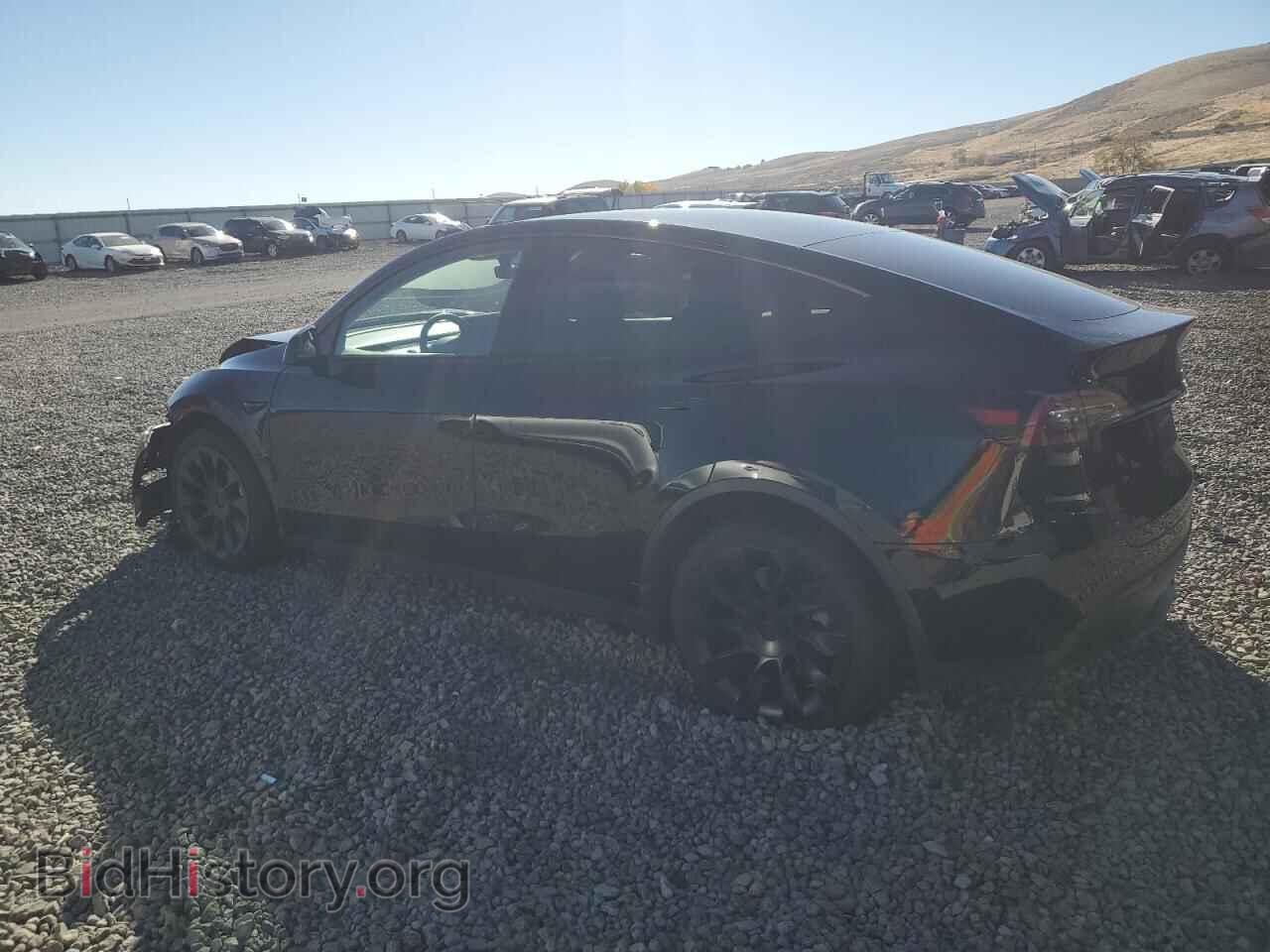 2022 TESLA MODEL Y - VIN: 7SAYGDEE8NF513812 - Фото 2