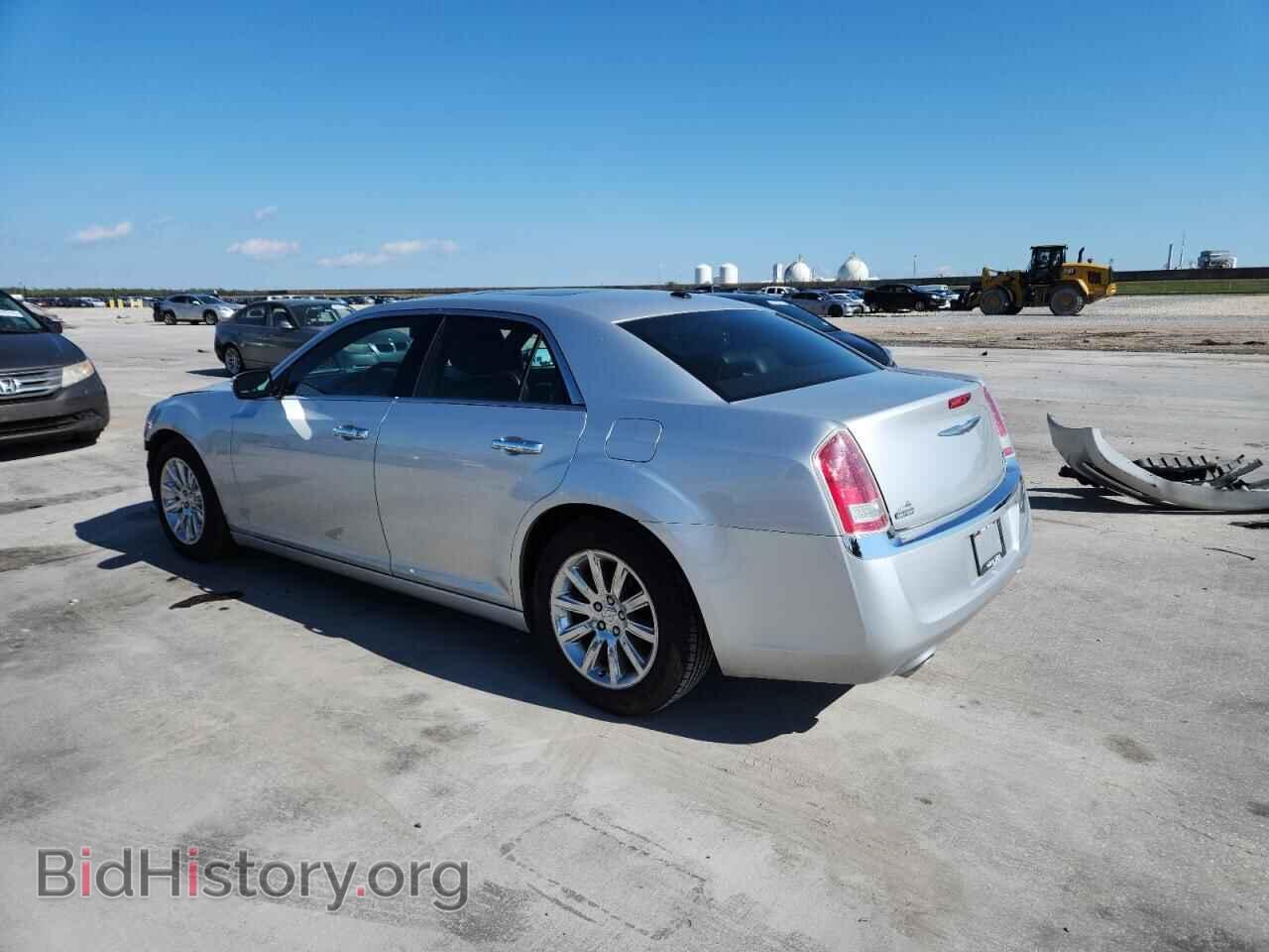 2012 CHRYSLER 300 - VIN: 2C3CCACG7CH274657 - Фото 2