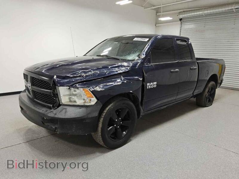 2018 RAM 1500 ST (VIN 1C6RR6FG5JS304572) — photo 1 of 13, Copart, damage: front end