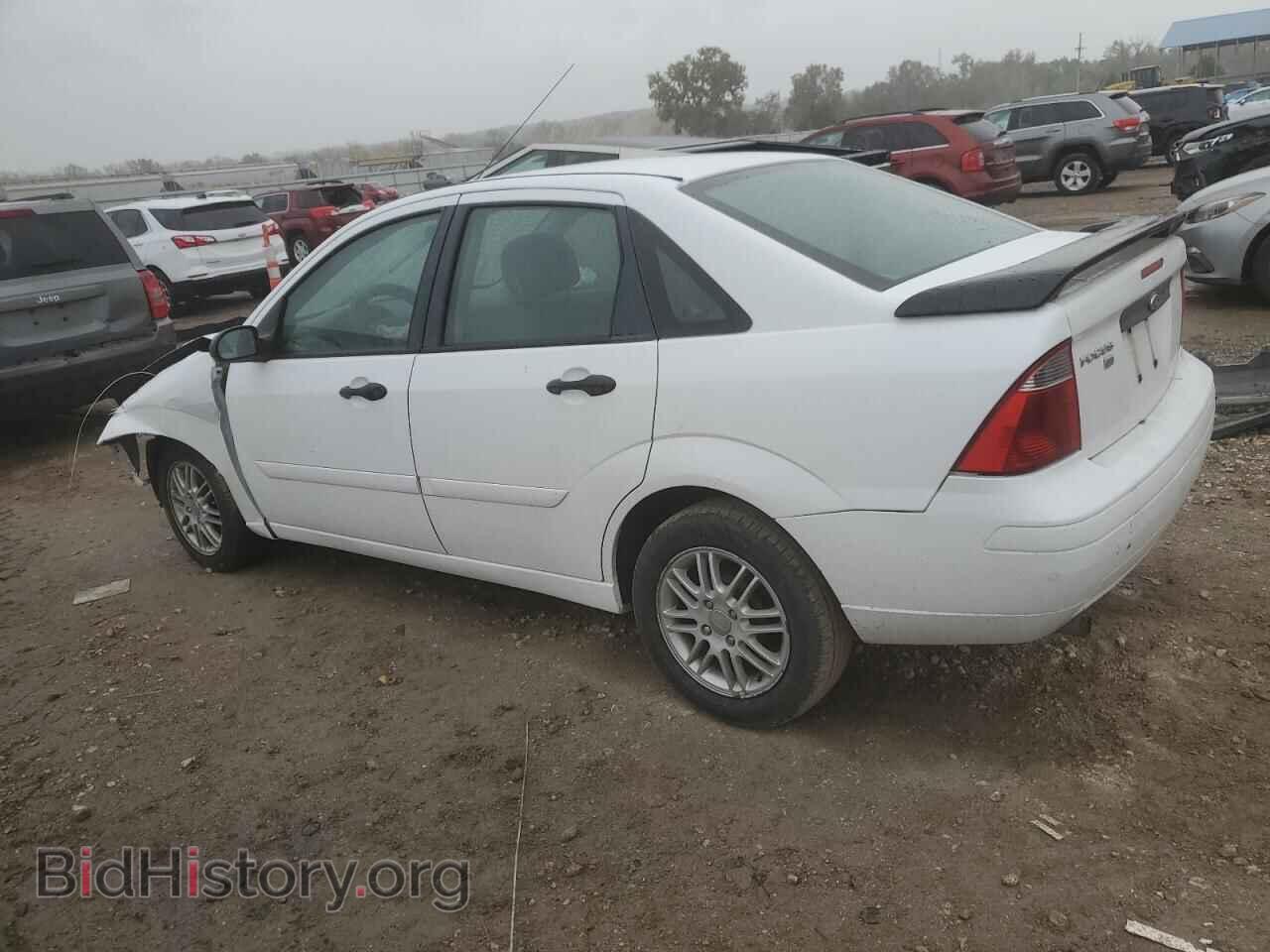 2007 FORD FOCUS - VIN: 1FAFP34N27W250480 - Фото 2