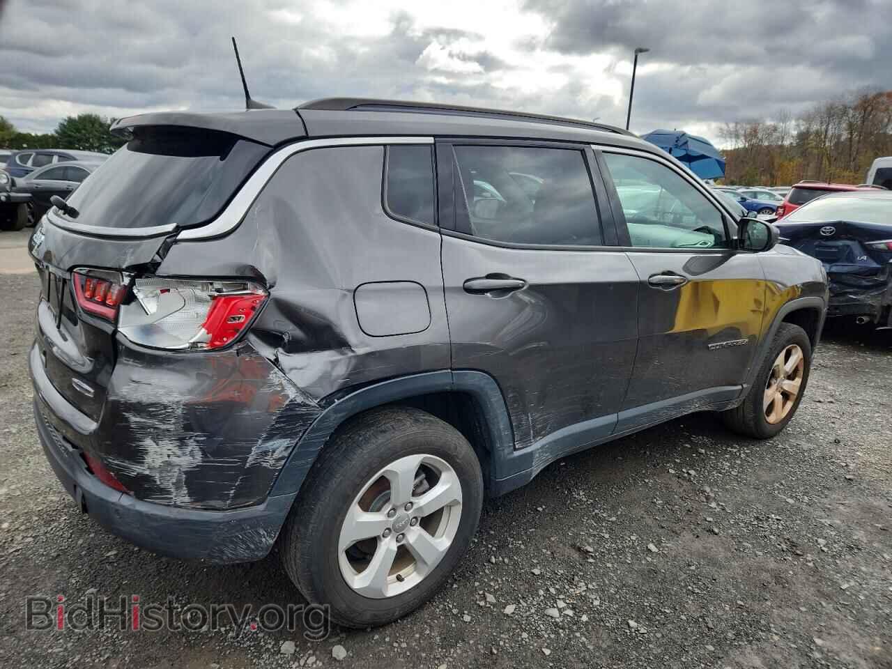 2017 JEEP COMPASS - VIN: 3C4NJDBB6HT651883 - Фото 3