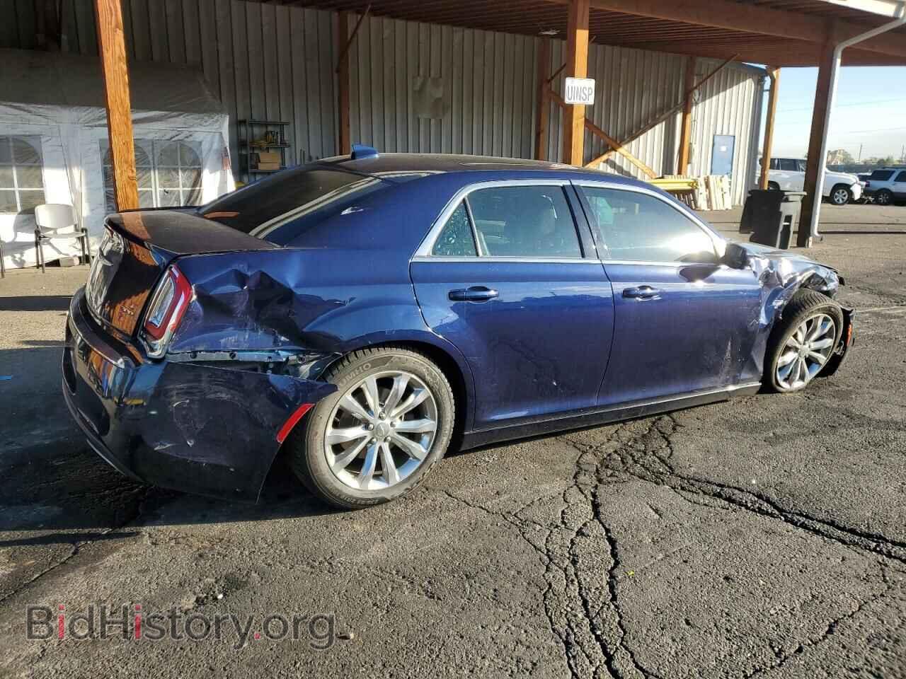 2017 CHRYSLER 300 - VIN: 2C3CCARG3HH512454 - Фото 3