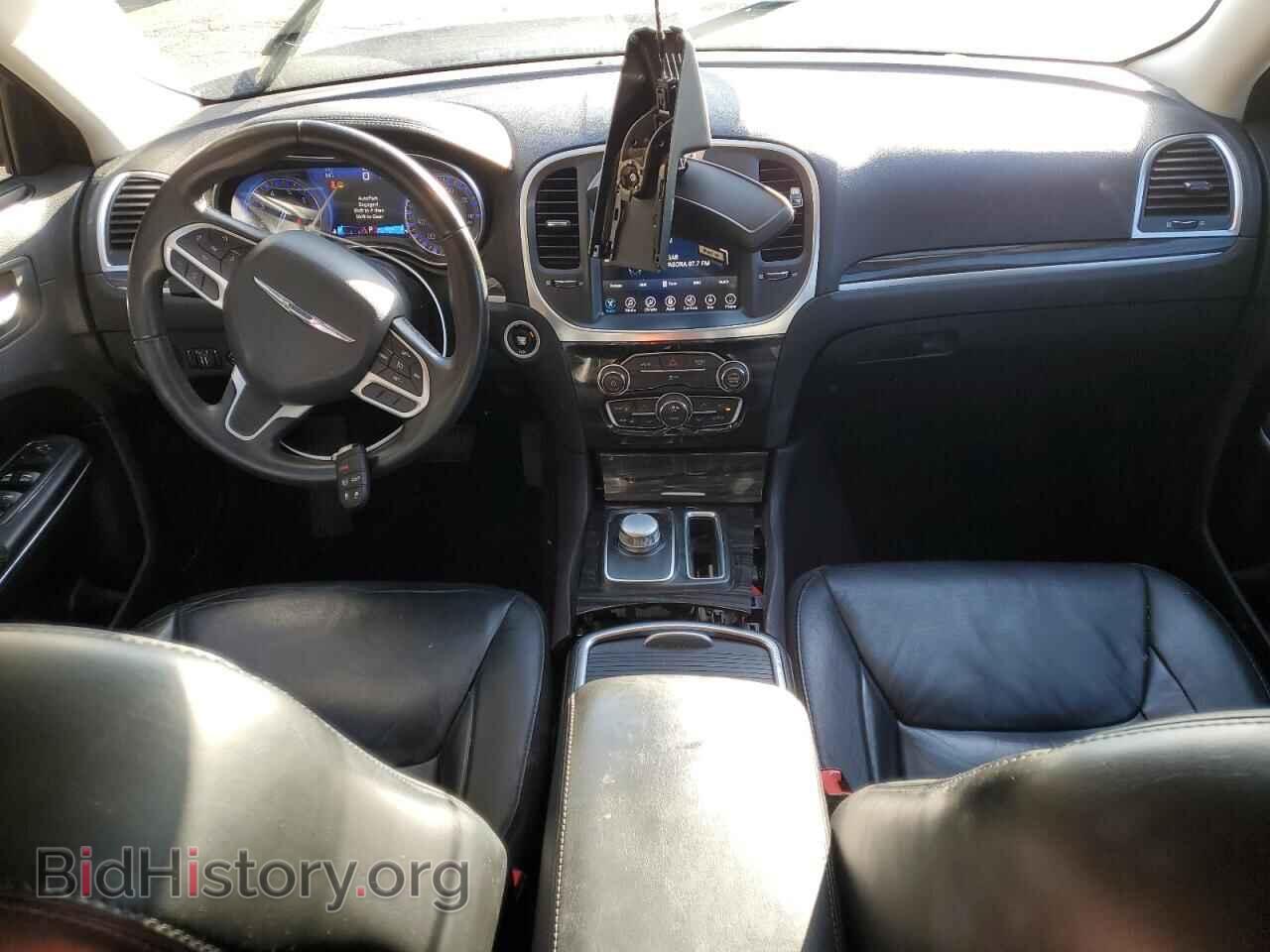 2017 CHRYSLER 300 - VIN: 2C3CCARG3HH512454 - Фото 8