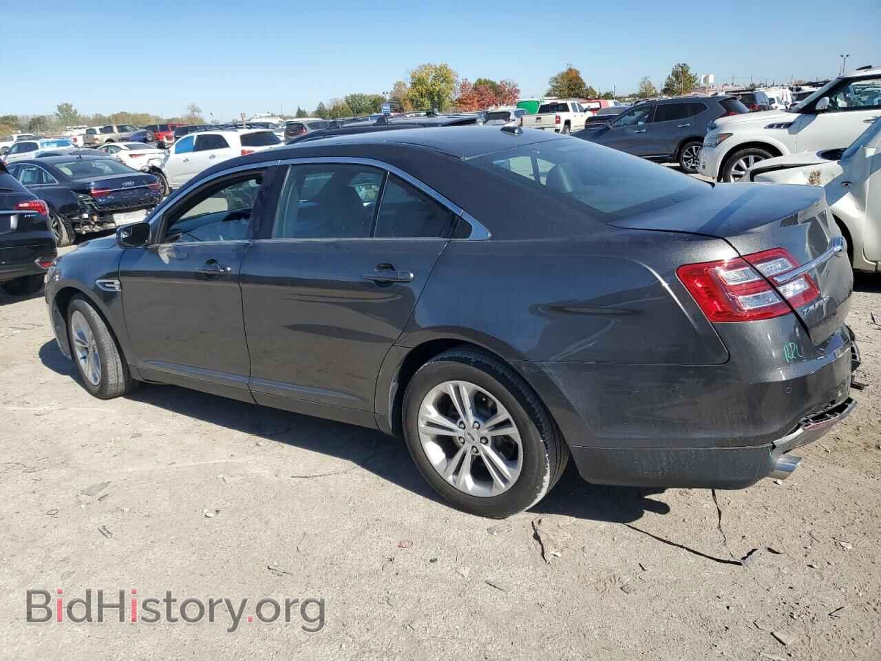 2019 FORD TAURUS - VIN: 1FAHP2E82KG101114 - Фото 2