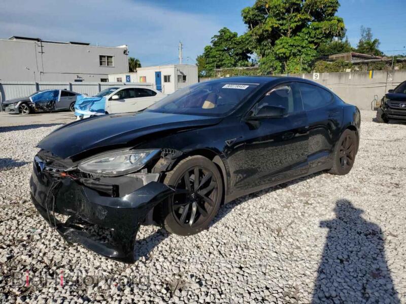 2013 Tesla MODEL S (VIN 5YJSA1CG4DFP14077) — фото 1 из 14, Copart, повреждение: бок
