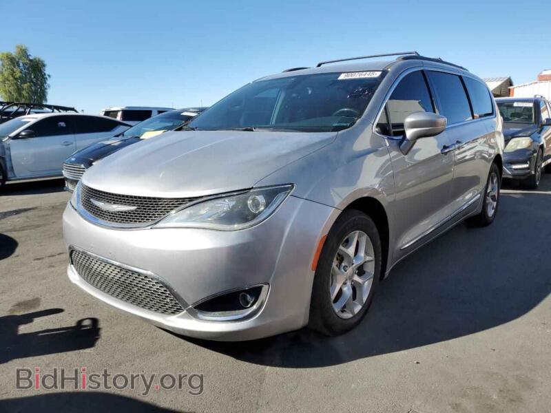 2017 Chrysler PACIFICA Touring L (VIN 2C4RC1BG8HR668399) — photo 1 of 13, Copart, damage: minor dents/scratches
