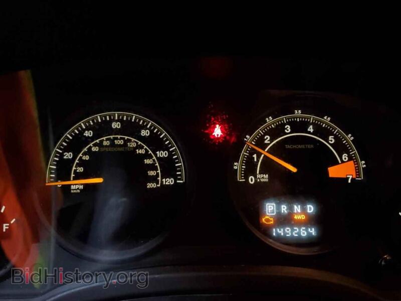 2015 Jeep COMPASS (VIN 1C4NJDBB3FD258216) — photo 9 of 15