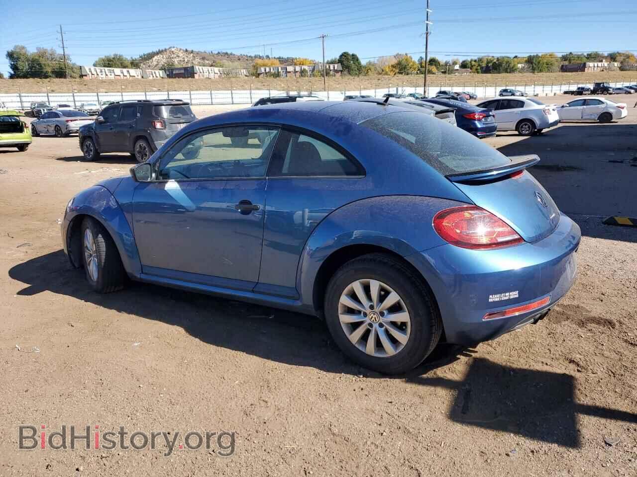 2017 VOLKSWAGEN BEETLE - VIN: 3VWF17AT2HM624347 - Фото 2