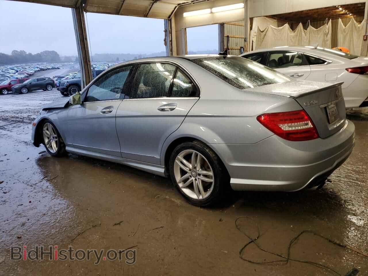 2013 MERCEDES-BENZ C-CLASS - VIN: WDDGF4HB2DR257565 - Фото 2