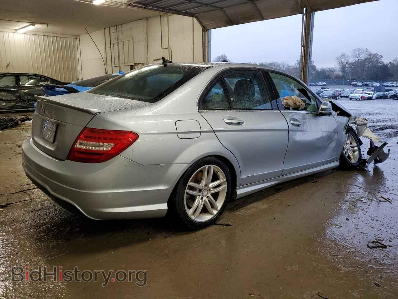 2013 MERCEDES-BENZ C-CLASS - VIN: WDDGF4HB2DR257565 - Фото 3