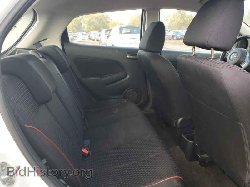2013 Mazda 2 (VIN JM1DE1LY8D0158148) — photo 10 of 13