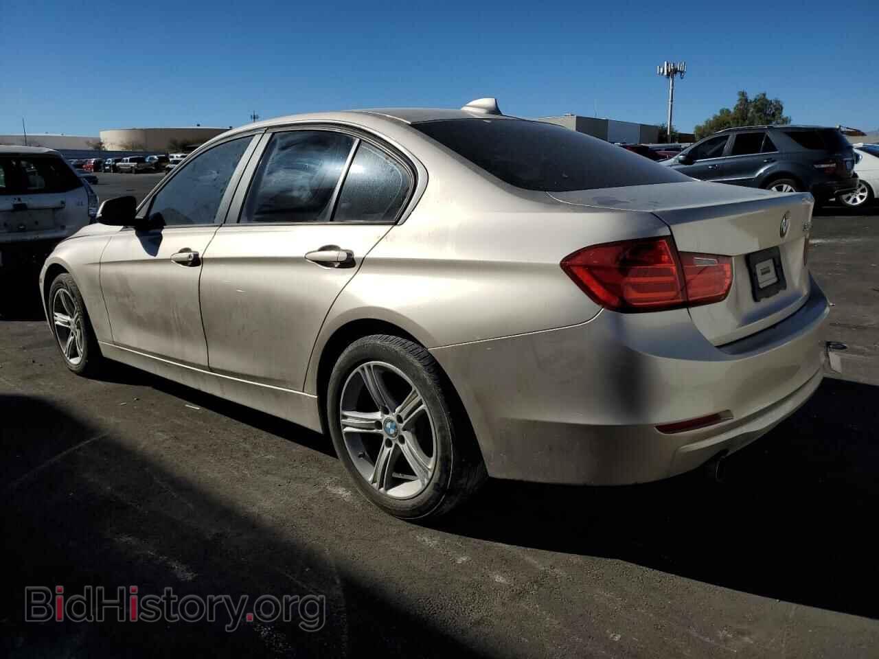 2015 BMW 3 SERIES - VIN: WBA3B1G52FNT02462 - Фото 2