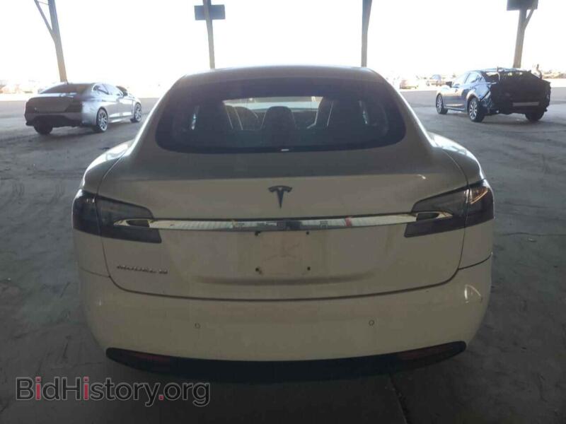 2016 Tesla MODEL S (VIN 5YJSA1E14GF157751) — фото 6 из 12