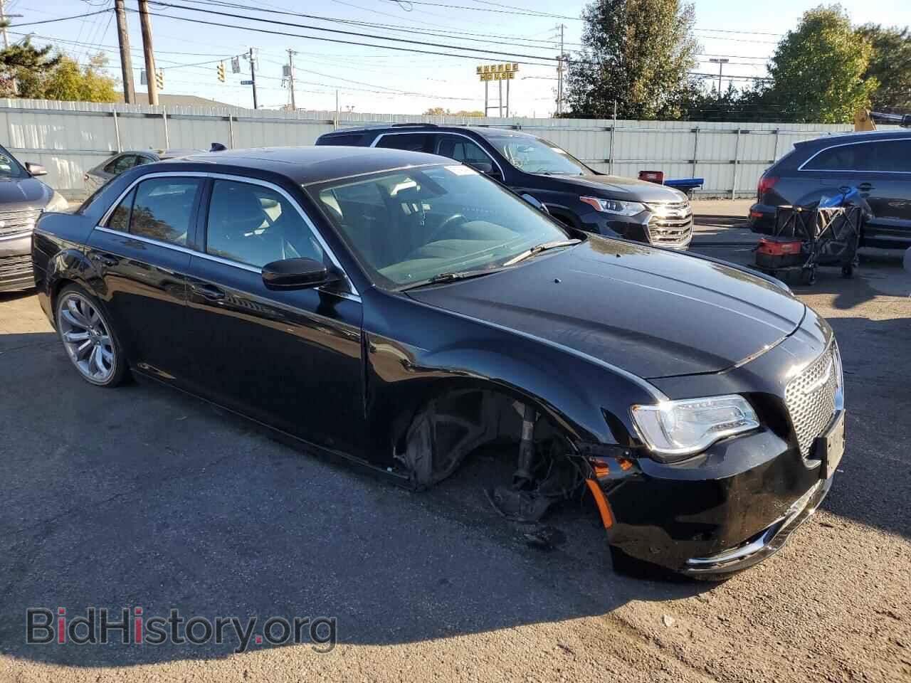 2017 CHRYSLER 300 - VIN: 2C3CCAAG7HH593812 - Фото 4