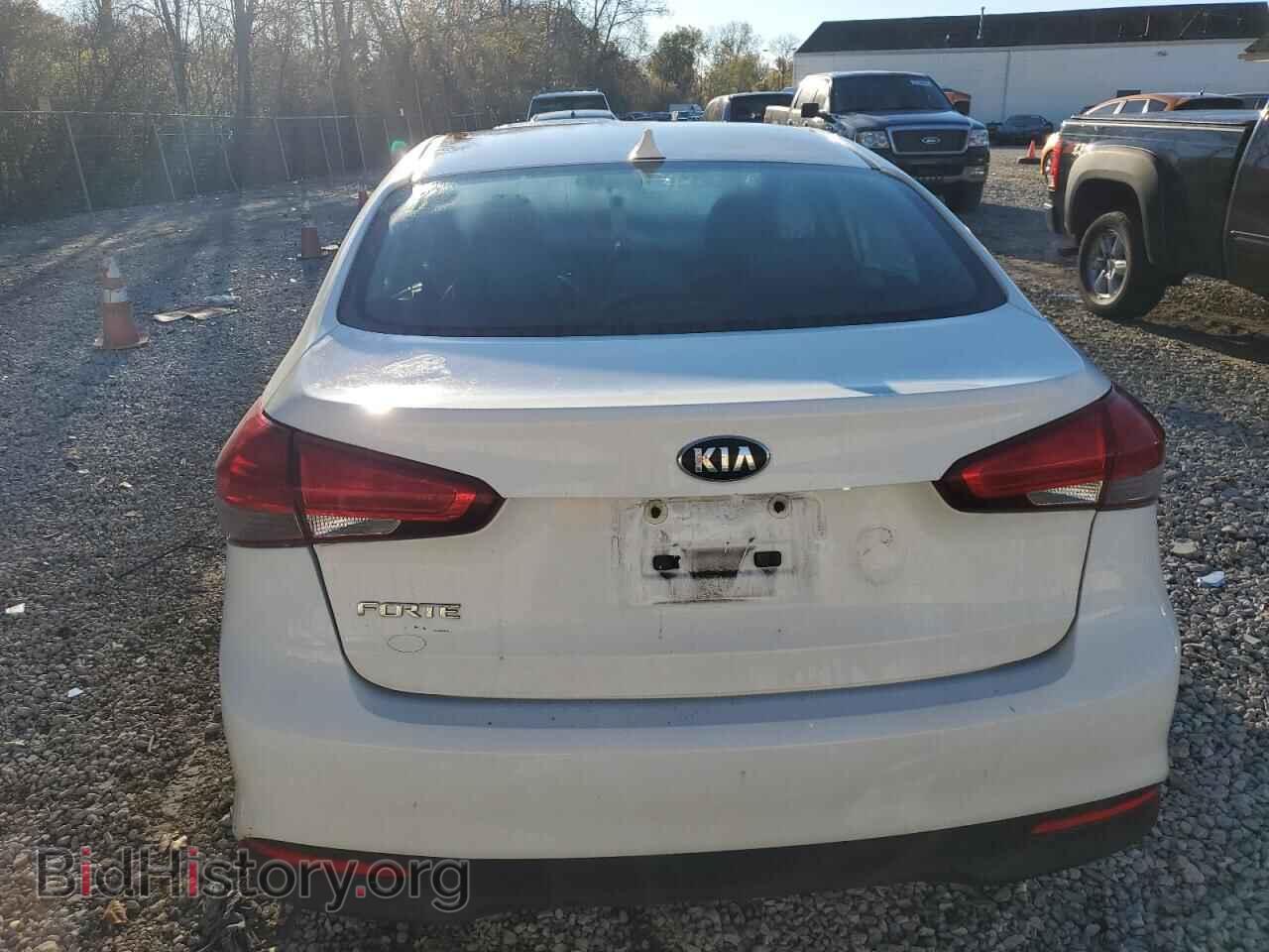 2017 KIA FORTE - VIN: 3KPFK4A77HE066071 - Фото 6