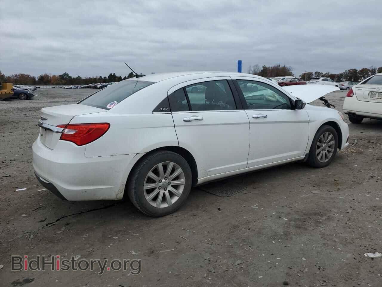 2013 CHRYSLER 200 - VIN: 1C3CCBCG1DN524828 - Фото 3
