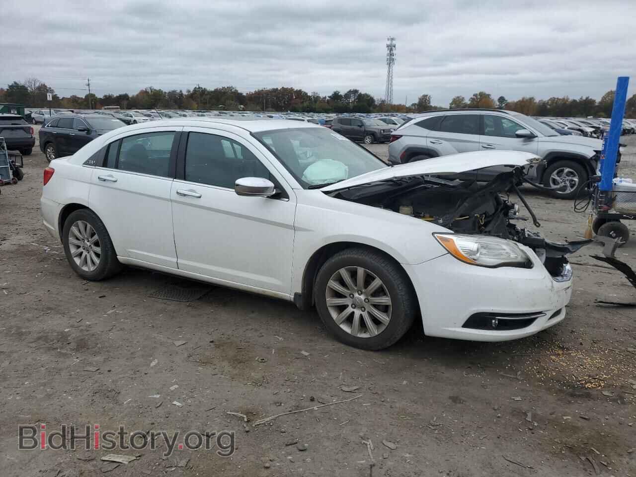 2013 CHRYSLER 200 - VIN: 1C3CCBCG1DN524828 - Фото 4