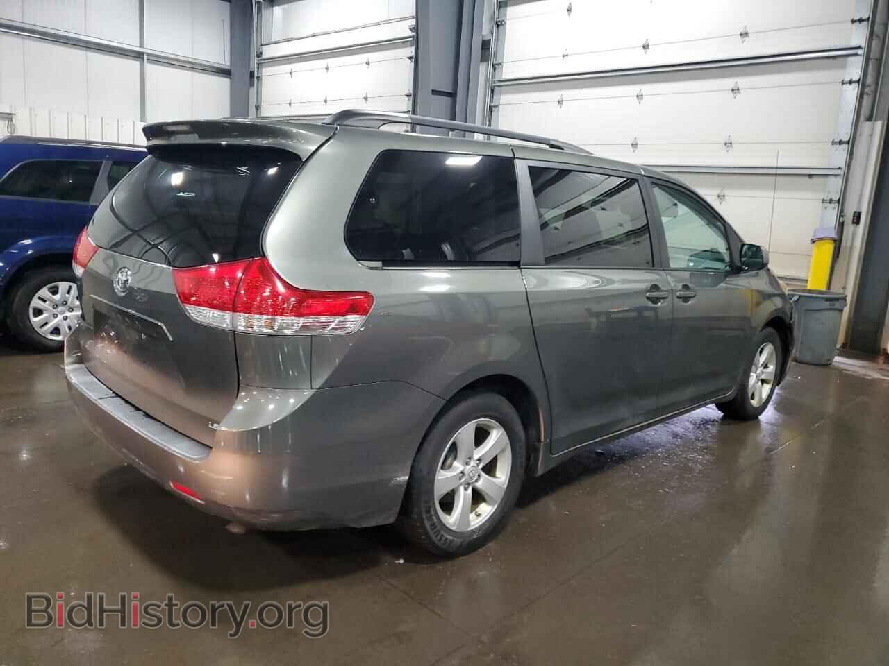 2011 TOYOTA All Models - VIN: 5TDKK3DC4BS061411 - Фото 3