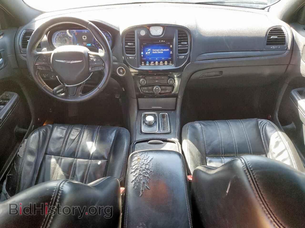 2016 CHRYSLER 300 - VIN: 2C3CCAGG0GH182645 - Фото 8