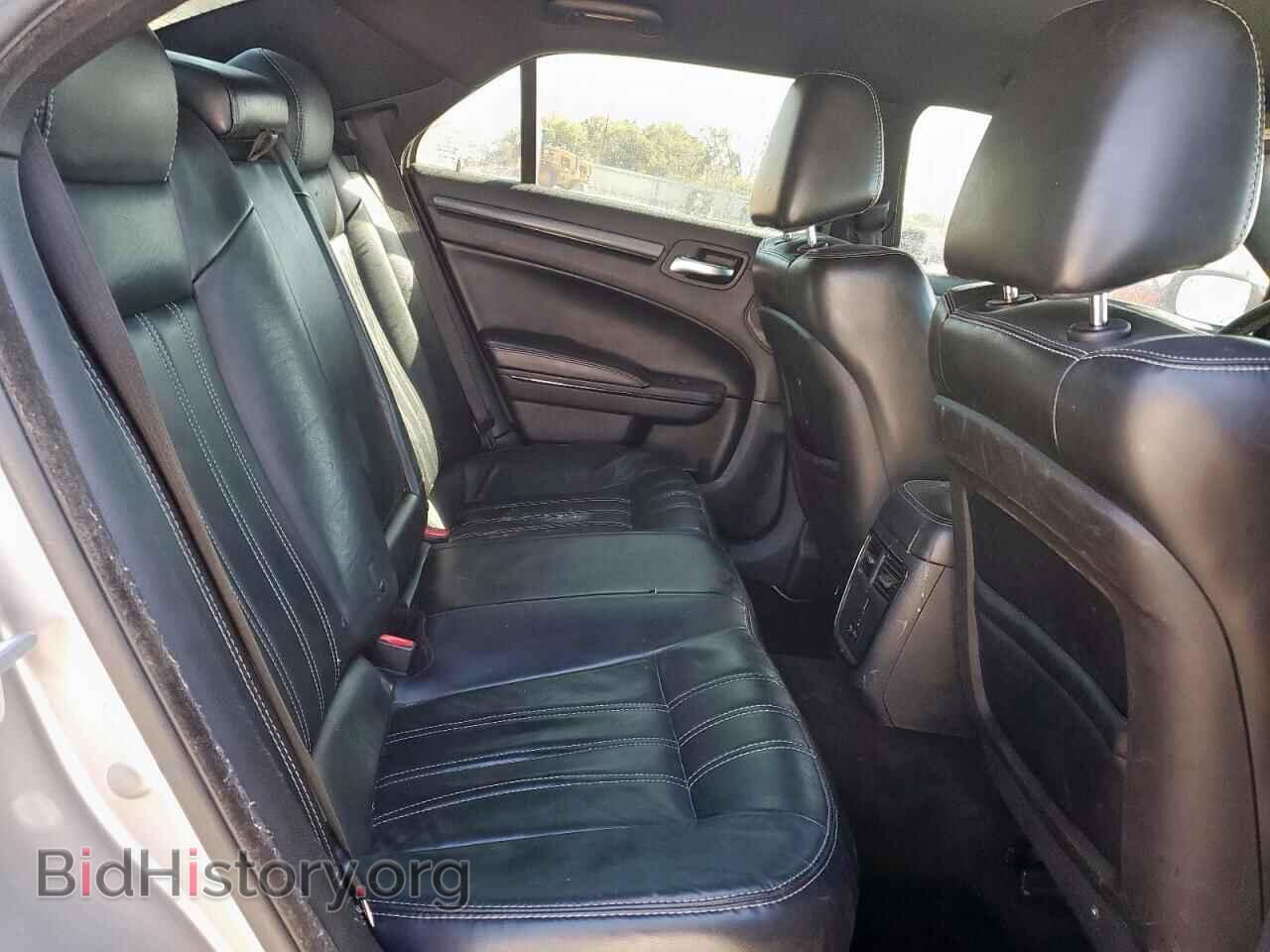 2016 CHRYSLER 300 - VIN: 2C3CCAGG0GH182645 - Фото 10