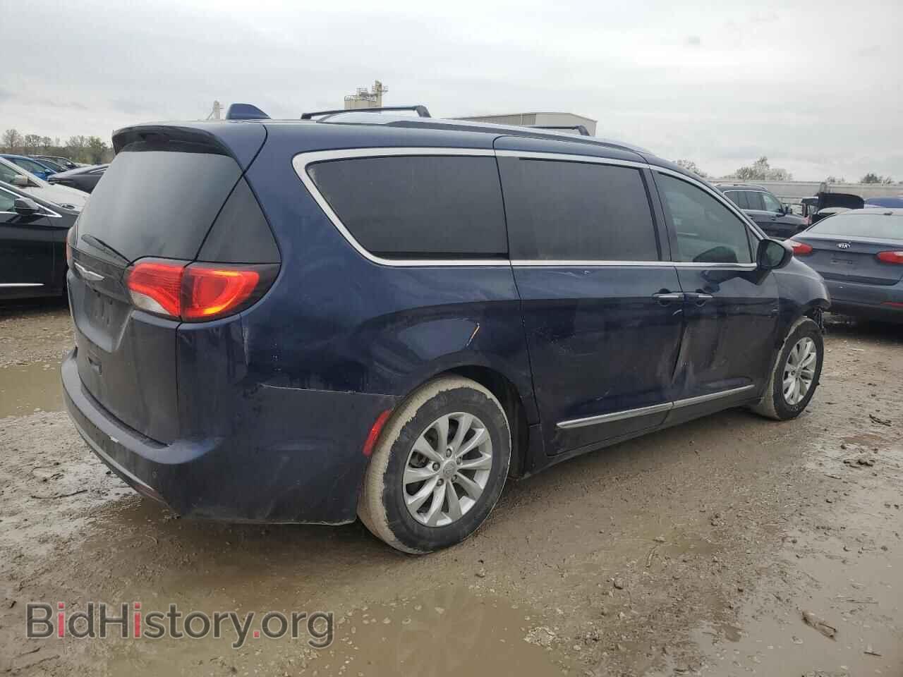 2018 CHRYSLER PACIFICA - VIN: 2C4RC1BG8JR124524 - Фото 3
