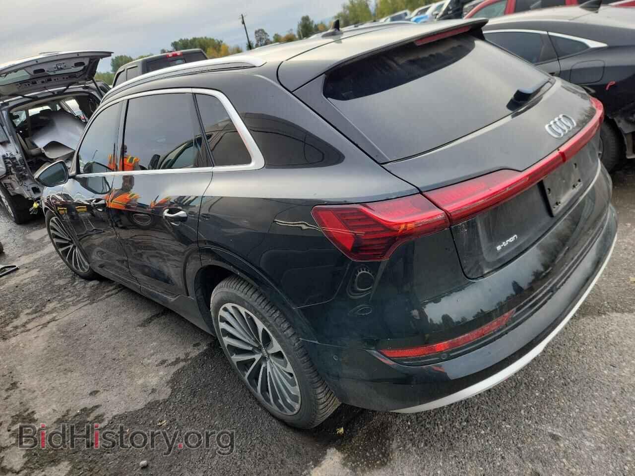 2019 AUDI E-TRON - VIN: WA1VAAGE4KB011224 - Фото 2