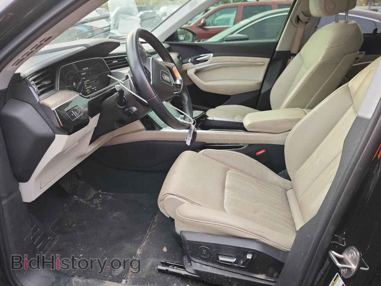 2019 AUDI E-TRON - VIN: WA1VAAGE4KB011224 - Фото 7