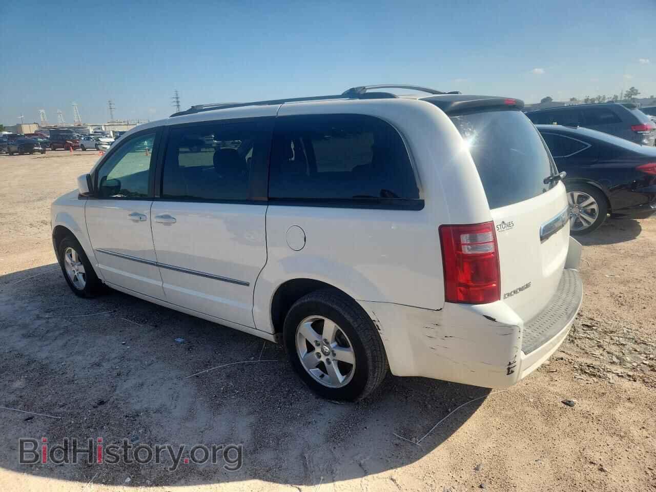 2010 DODGE CARAVAN - VIN: 2D4RN5D14AR154357 - Photo 2