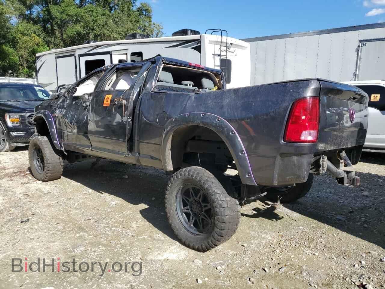 2018 RAM All Models - VIN: 3C6UR5CL1JG282924 - Фото 2