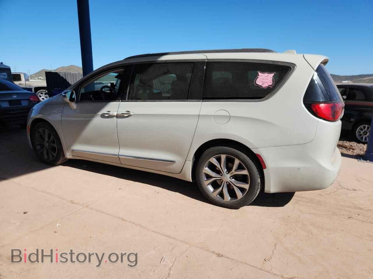 2017 CHRYSLER PACIFICA - VIN: 2C4RC1GGXHR587378 - Фото 2