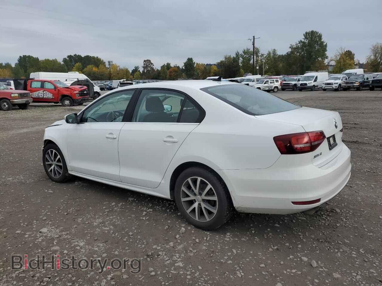 2017 VOLKSWAGEN JETTA - VIN: 3VWDB7AJ6HM398302 - Фото 2