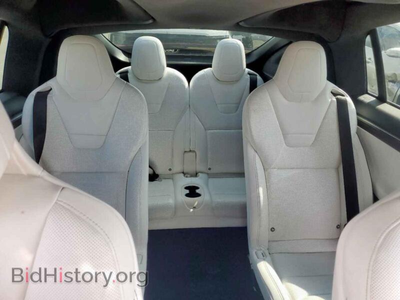 2016 Tesla MODEL X (VIN 5YJXCBE40GF001352) — фото 10 из 12