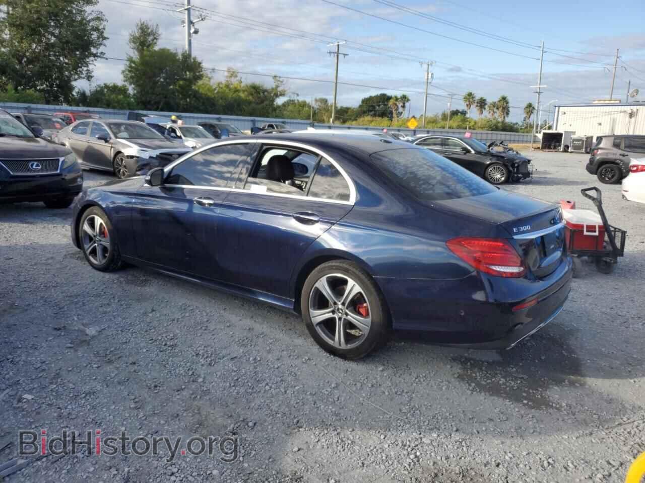 2017 MERCEDES-BENZ E-CLASS - VIN: WDDZF4JB3HA233962 - Фото 2