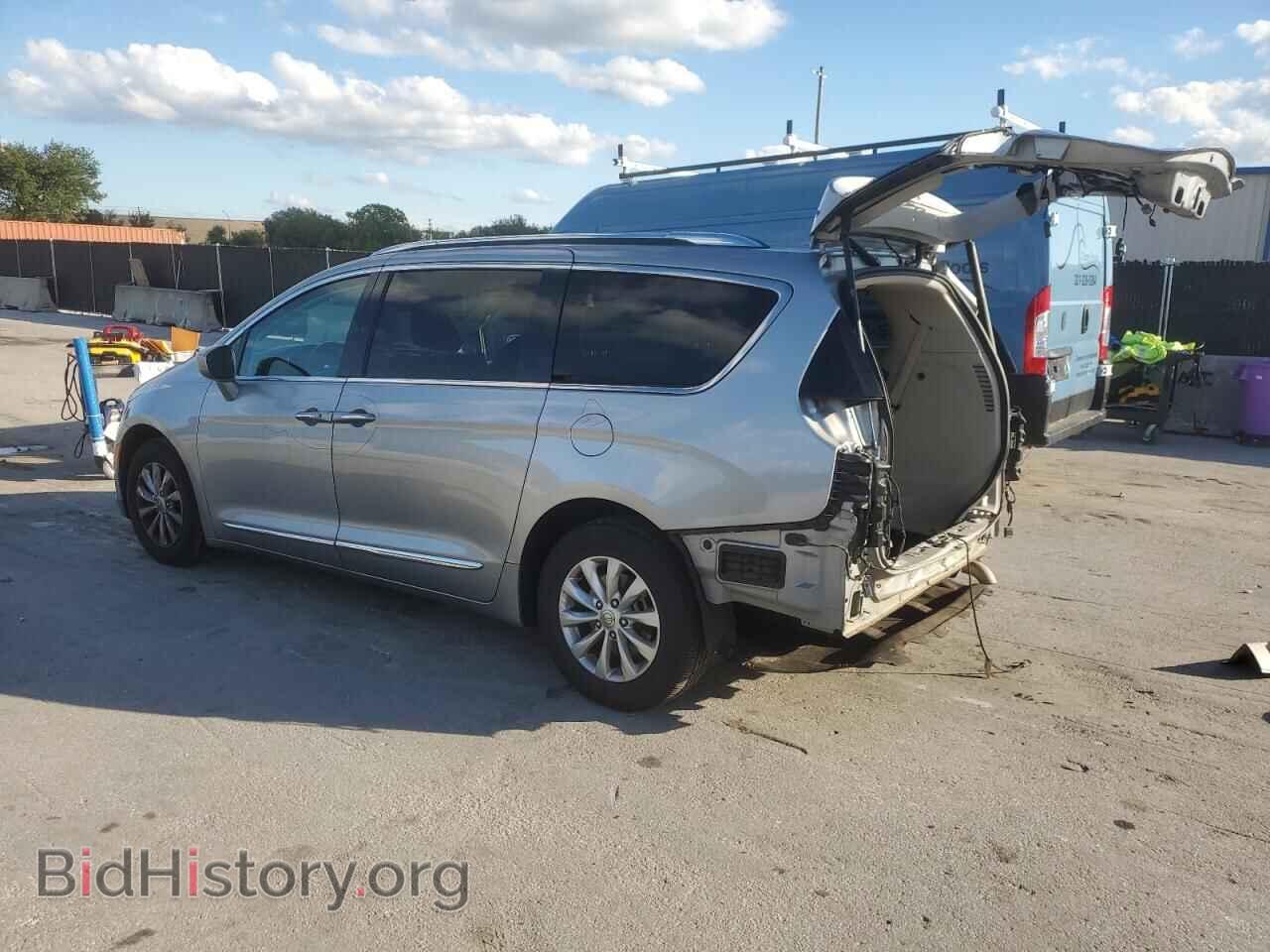 2019 CHRYSLER PACIFICA - VIN: 2C4RC1BG9KR540129 - Фото 2