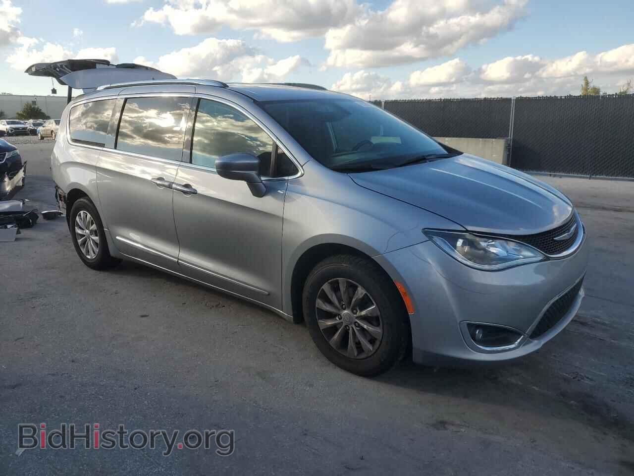 2019 CHRYSLER PACIFICA - VIN: 2C4RC1BG9KR540129 - Фото 4