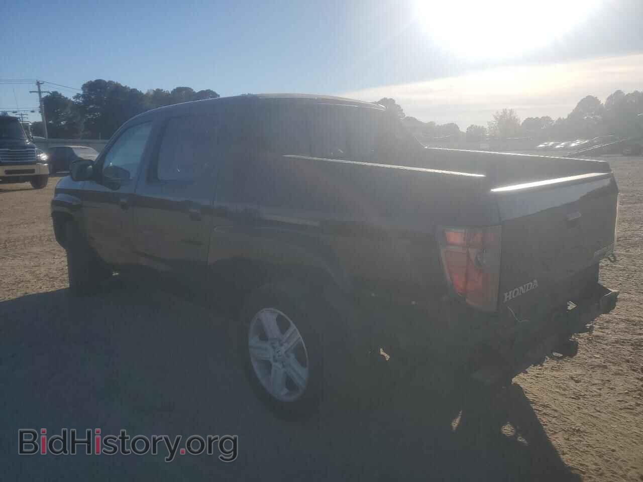 2013 HONDA RIDGELINE - VIN: 5FPYK1F52DB003308 - Фото 2