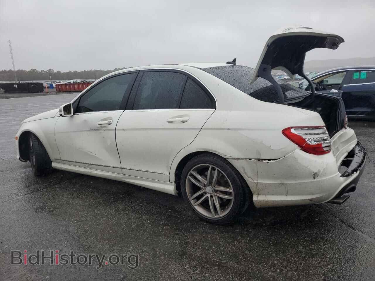 2012 MERCEDES-BENZ C-CLASS - VIN: WDDGF8BB5CR209363 - Фото 2