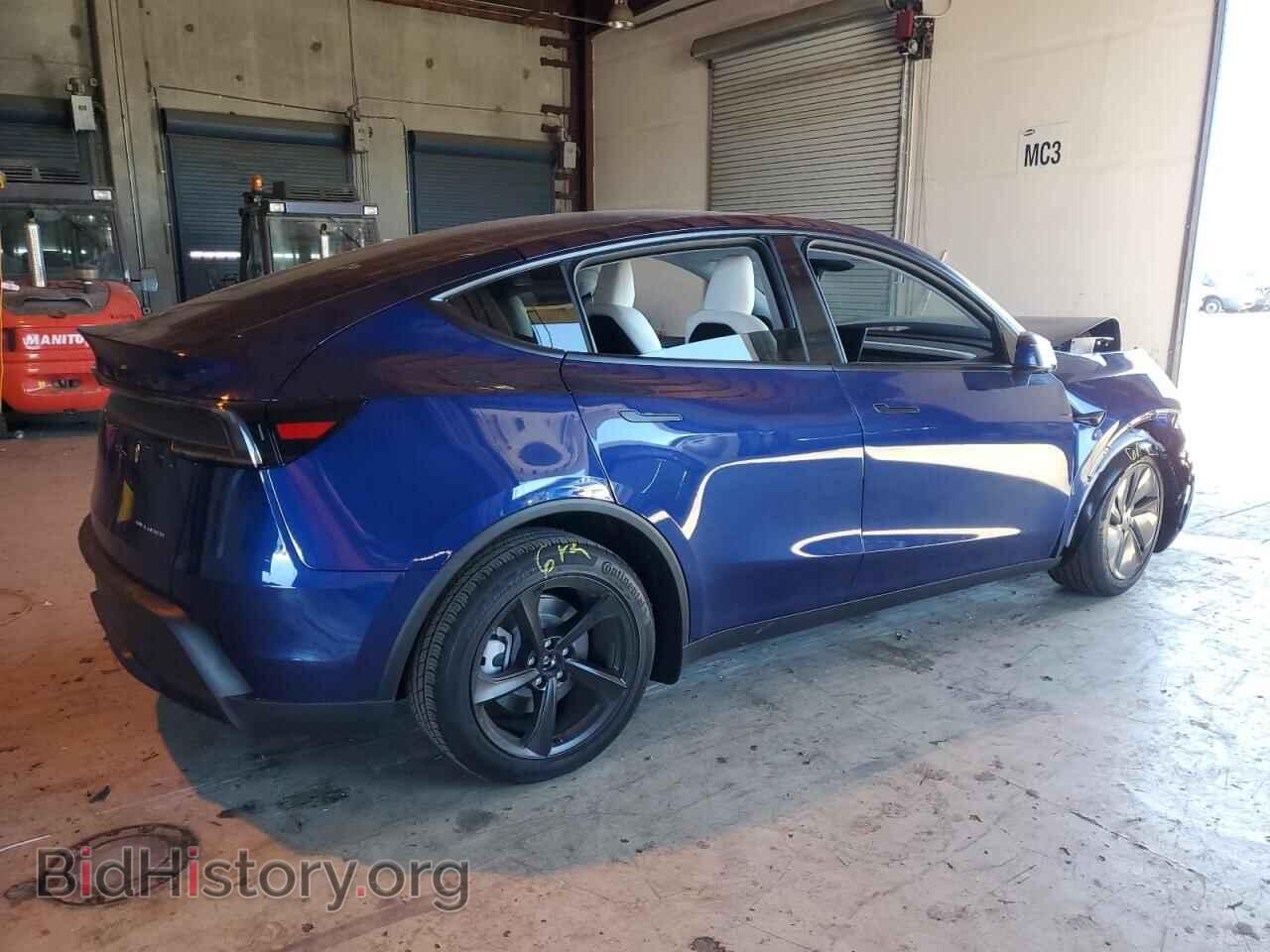 2026 TESLA MODEL Y - VIN: 7SAYGDEE7TF454877 - Фото 3