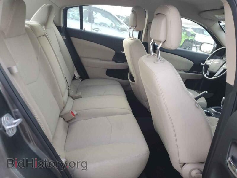 2012 Chrysler 200 (VIN 1C3CCBBB6CN171202) — photo 10 of 14