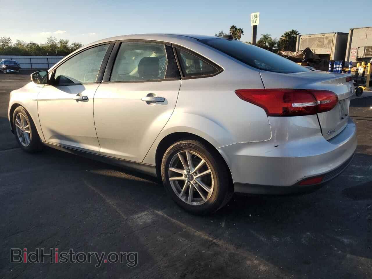 2017 FORD FOCUS - VIN: 1FADP3F2XHL285622 - Фото 2