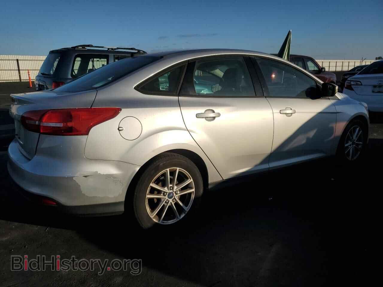 2017 FORD FOCUS - VIN: 1FADP3F2XHL285622 - Фото 3
