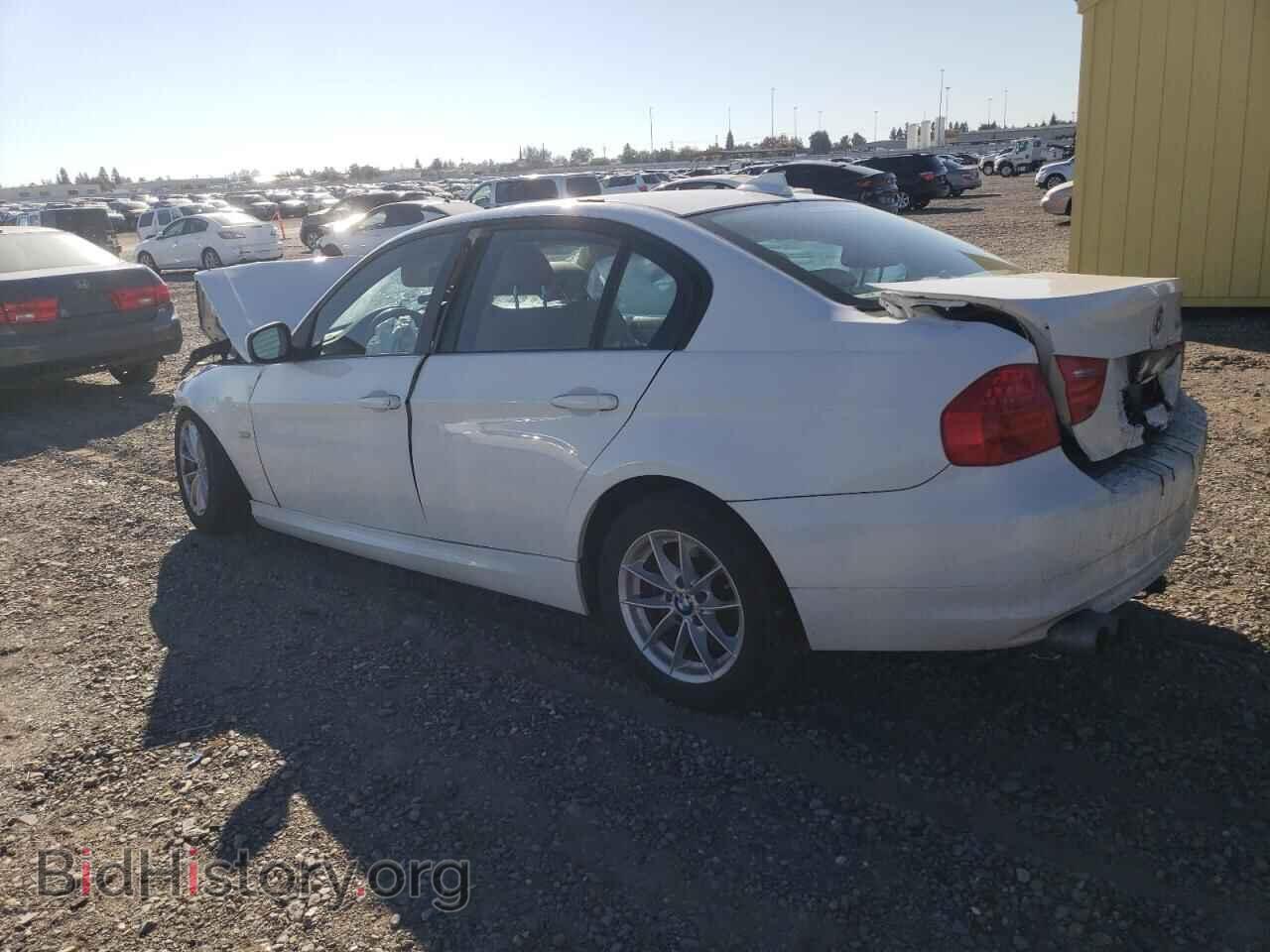 2010 BMW 3 SERIES - VIN: WBAPH5G52ANM70568 - Фото 2