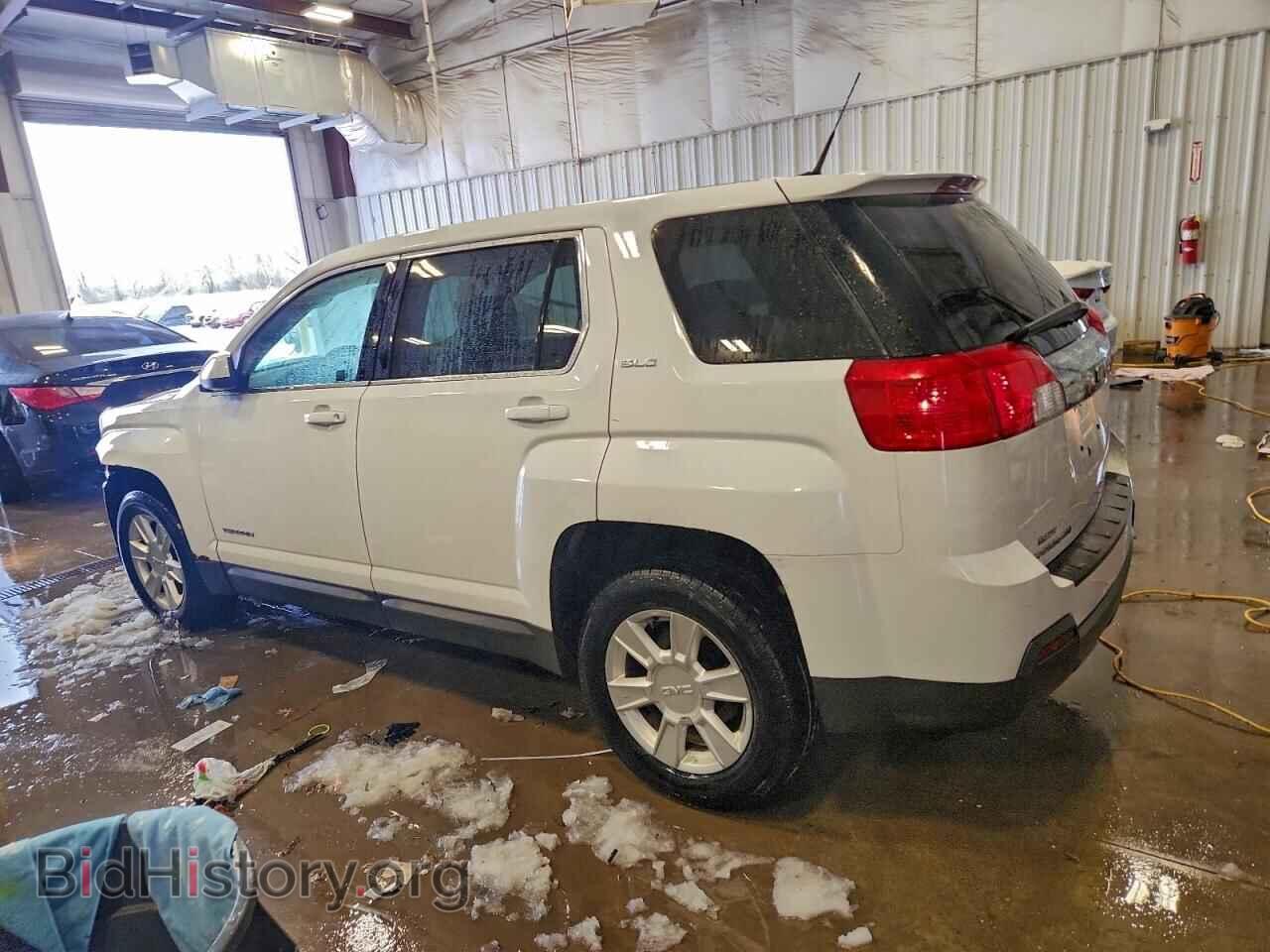2011 GMC TERRAIN - VIN: 2CTALMECXB6437797 - Photo 2
