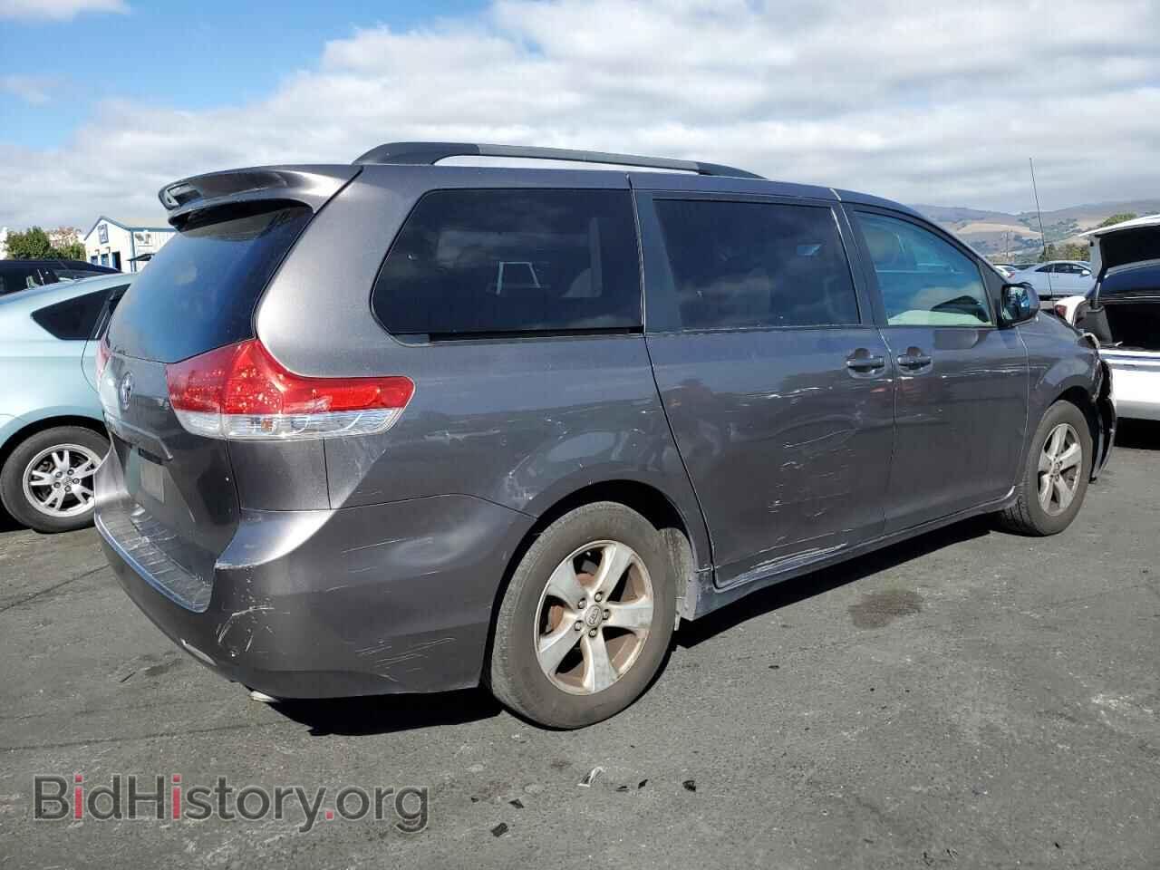 2011 TOYOTA All Models - VIN: 5TDKK3DC2BS137854 - Фото 3