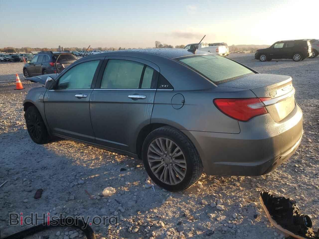 2012 CHRYSLER 200 - VIN: 1C3CCBCB3CN224887 - Фото 2