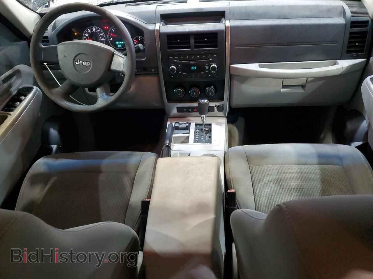 2008 JEEP LIBERTY - VIN: 1J8GN28K38W202026 - Фото 8