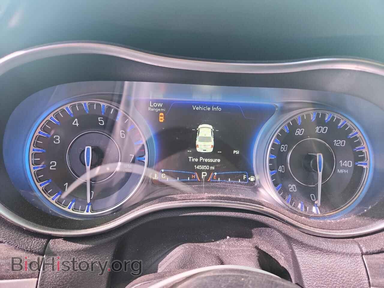 2017 CHRYSLER 300 - VIN: 2C3CCAAG3HH591037 - Фото 9